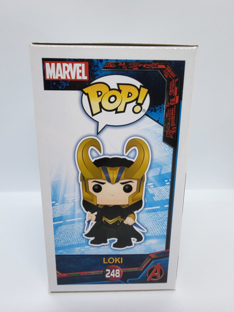Thor 3: Ragnarok Collector Corps Box – FanBase Collectables