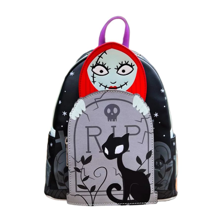 The Nightmare Before Christmas - Sally Cemetery US Exclusive  display picture 2
