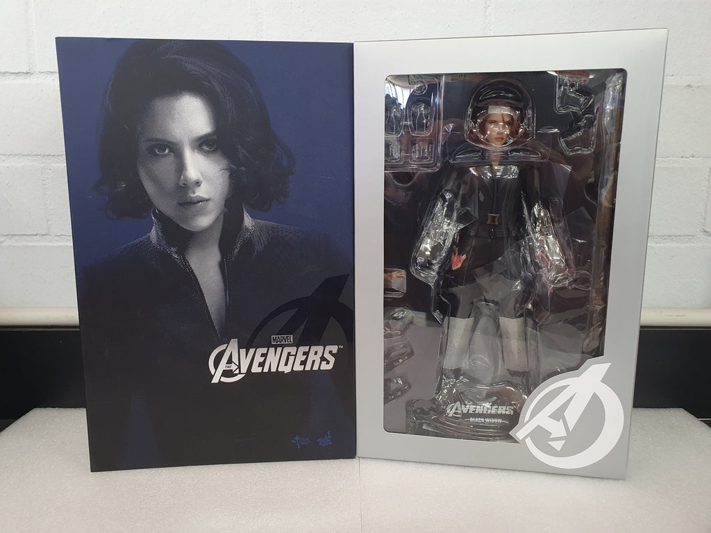 THE AVENGERS BLACK WIDOW 1/6TH SCALE LIMITED EDITION COLLECTABLE HOT TOY FIGURINE