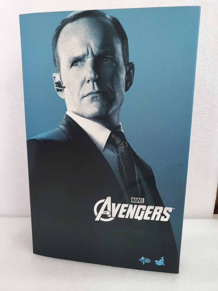 THE AVENGERS AGENT PHIL COULSON 1/6TH SCALE LIMITED EDITION COLLECTIBLE FIGURINE